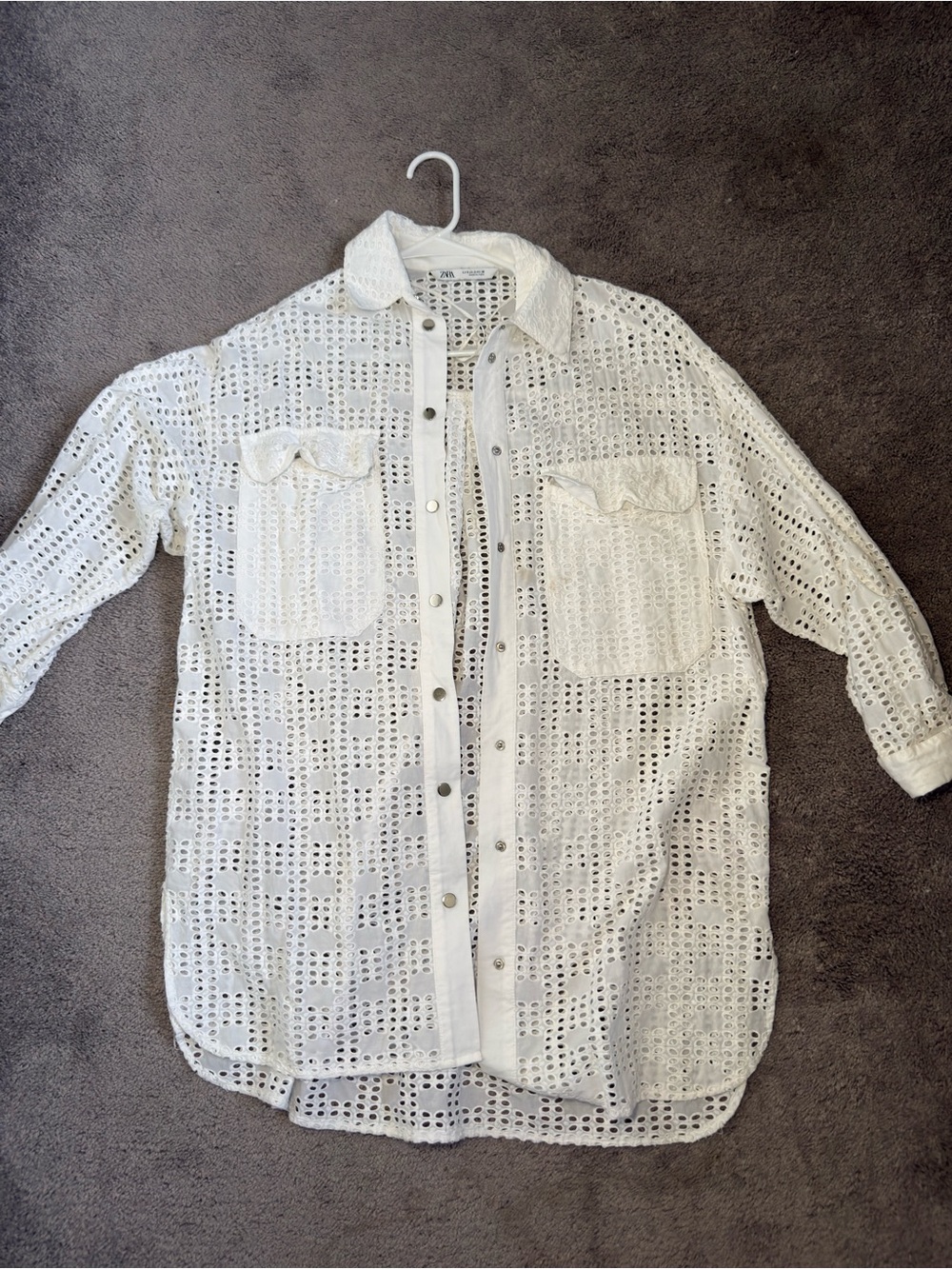 Zara White Eyelet Button Shirt